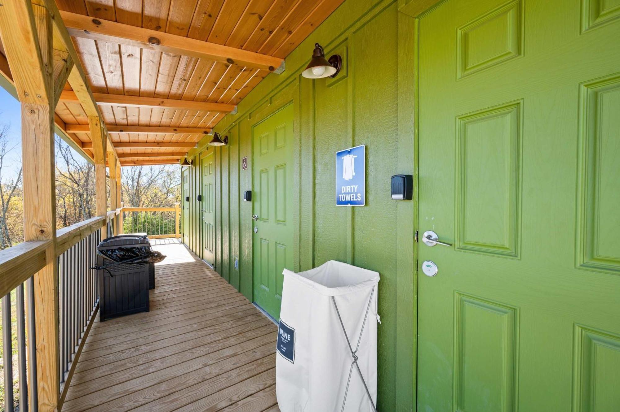 The Lodges At Eden Reserve - Safari Tents Williamstown Dış mekan fotoğraf
